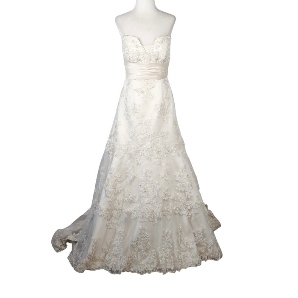Oleg Cassini Cream Lace Beaded Strapless Wedding Dress Gown Size 2 CWG365